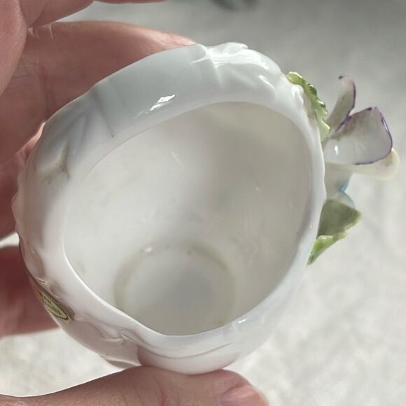 Vintage Maruri Masterpiece tiny floral bone China basket. - Picture 5 of 10